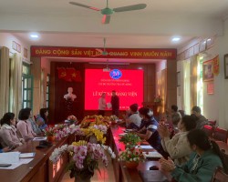 LỄ KẾT NẠP ĐẢNG VIÊN MỚI TẠI TRƯỜNG PHỔ THÔNG DÂN TỘC BÁN TRÚ THCS PÚ HỒNG